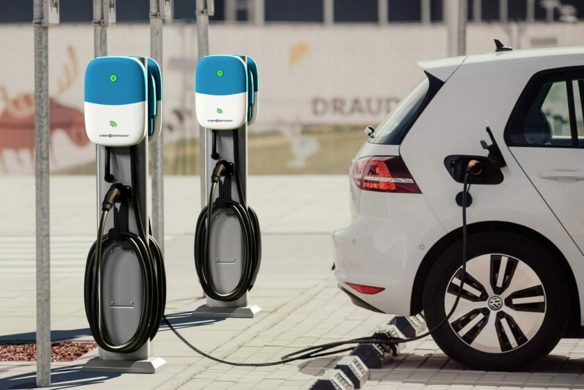 Commercial Electric Vehicle Chargers by Cyber switching